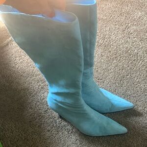 Victoria’s Secret 100% Genuine Suede 4” Heel Boots Size 9.5